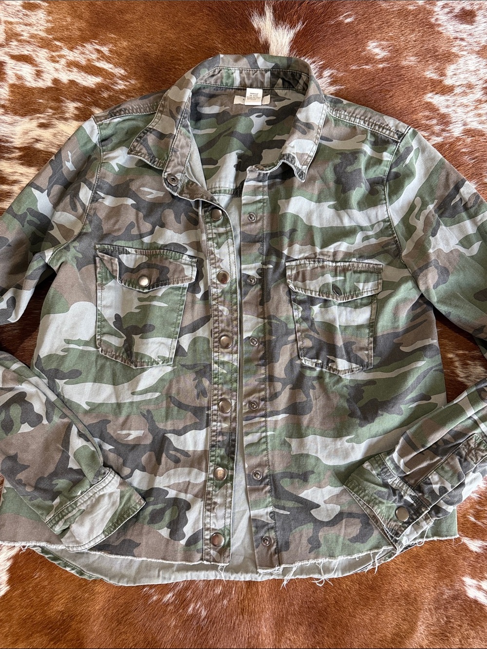 Forever 21 Green Camo Button-Down Shirt Jacket